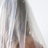 Scattered Pearl Veil