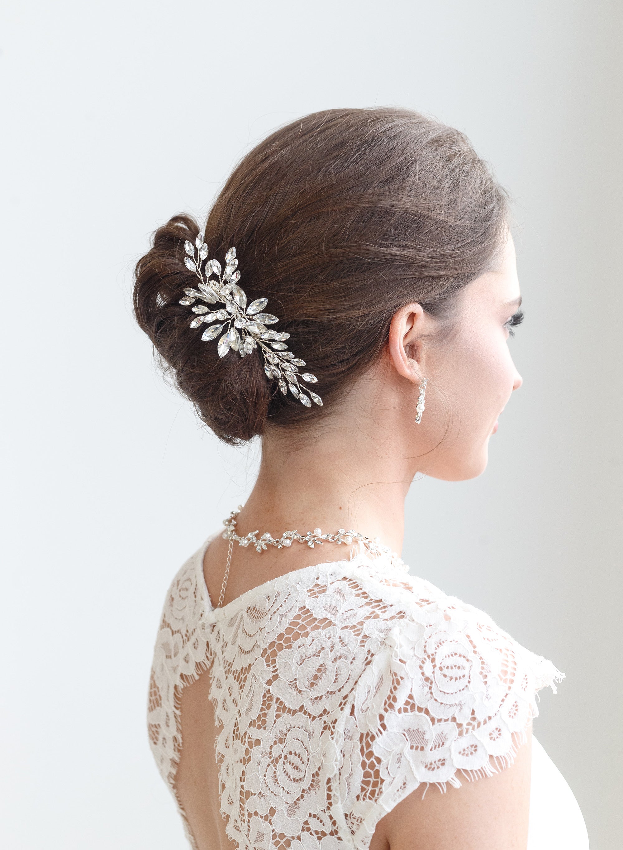 a woman with a hair comb in her hair