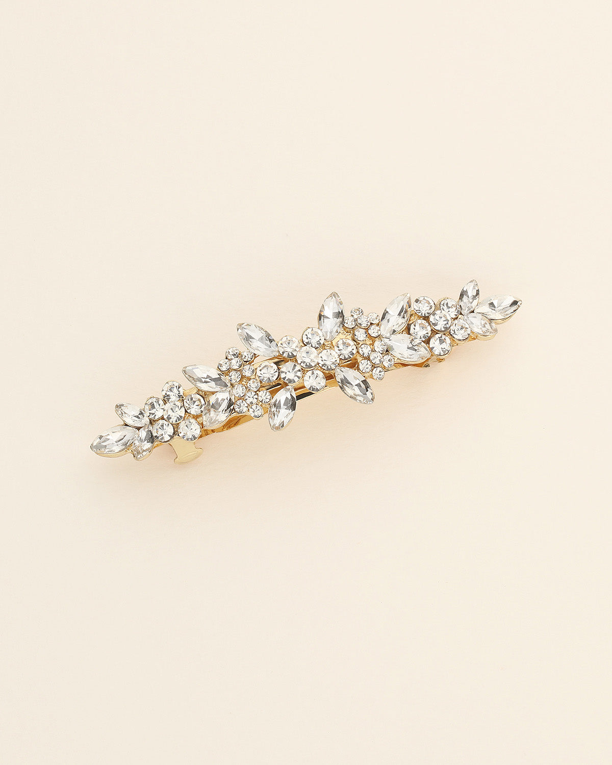 a brooch with a bunch of flowers on it