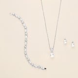 Madelyn Jewelry Set on Bridesmaid Card