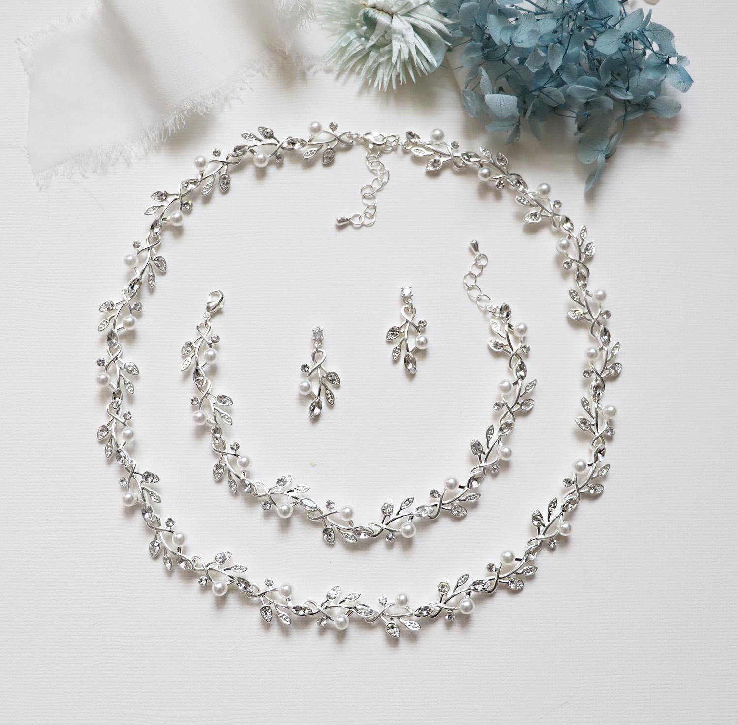 Keeley Floral Pearl Bracelet