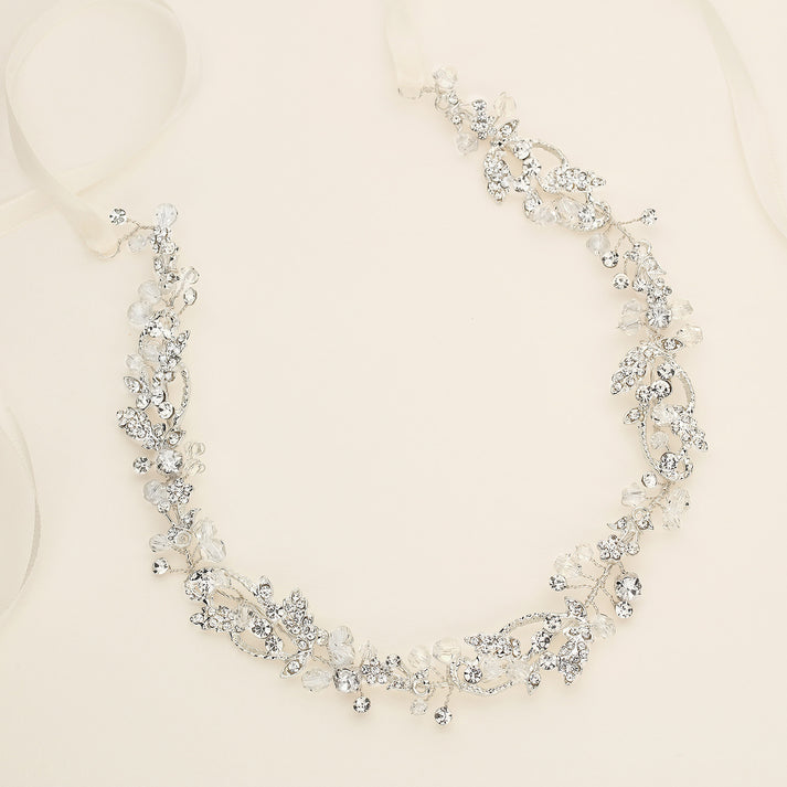 a bridal necklace with crystal and pearls