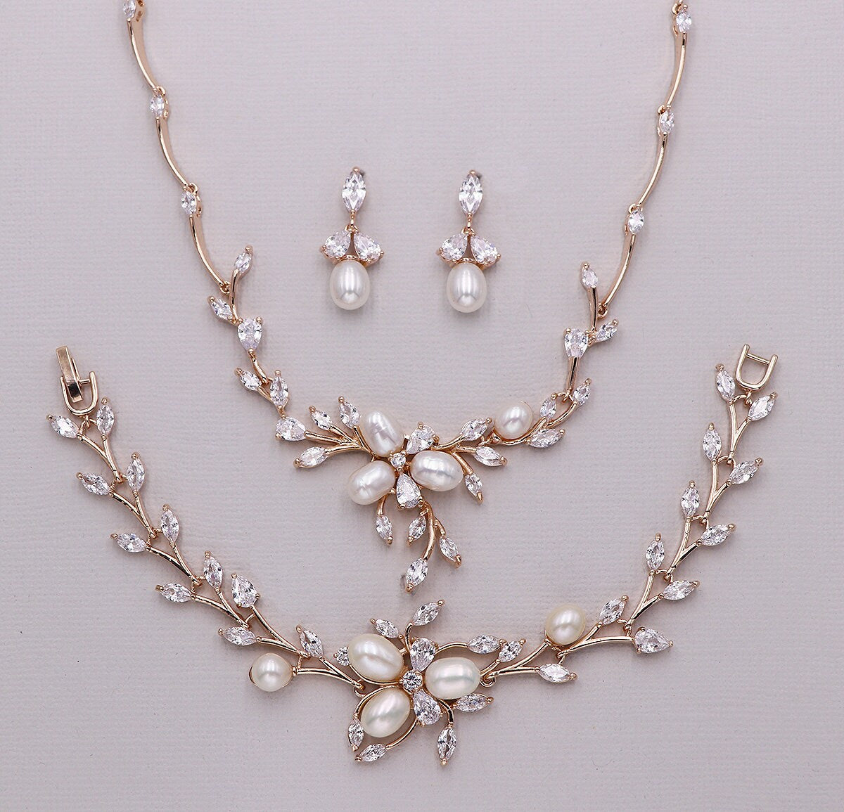 Dahlia Pearl Jewelry Set