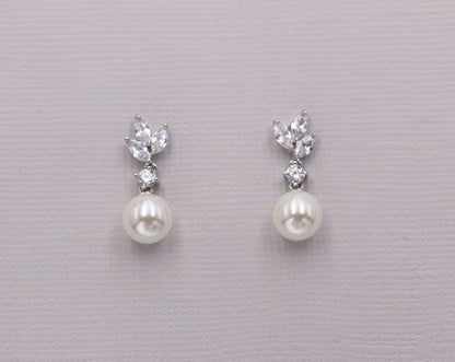 Eve Petite Pearl Earrings
