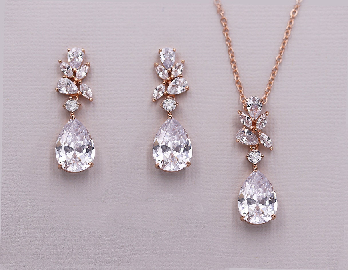 Natalia Cluster Jewelry Set