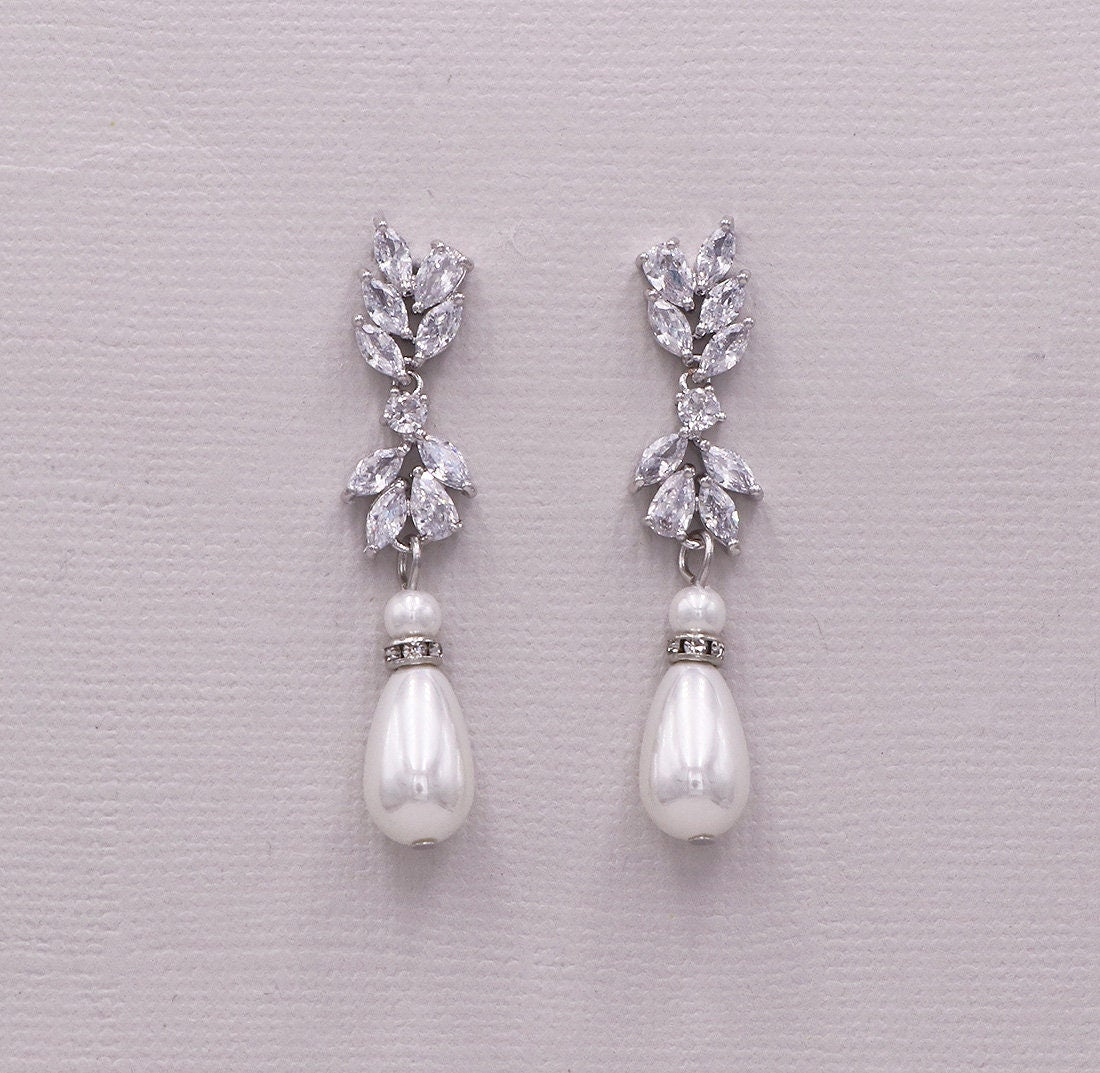 Camilla Pearl Earrings