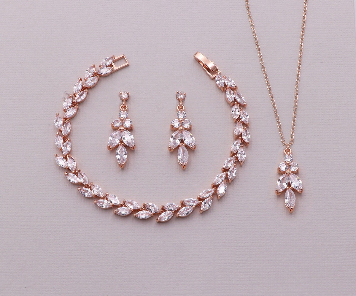 Leaf Drops Dangle Earrings