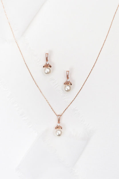 Kristen Pearl Jewelry Set