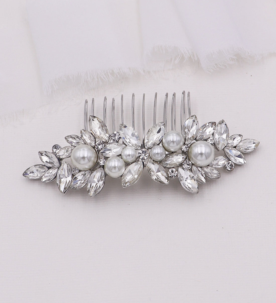 Giselle Pearl Comb