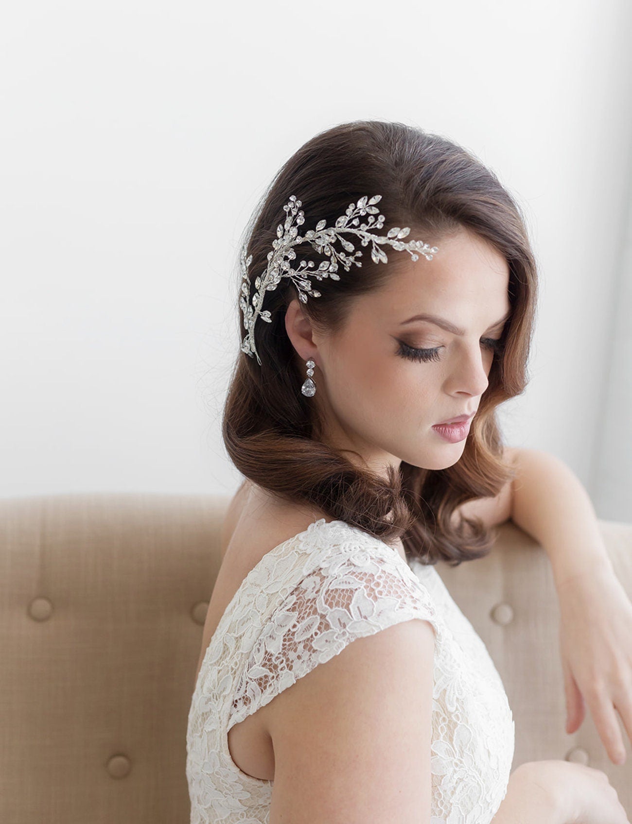 Alice Crystal Hair Clip