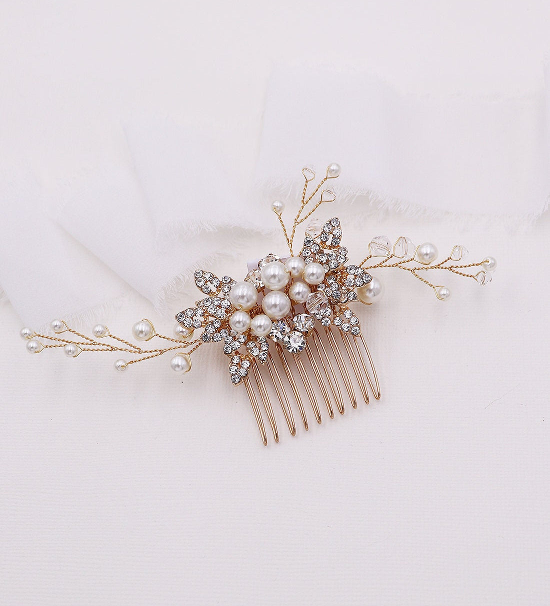 Petals Crystal and Pearl Hair Comb