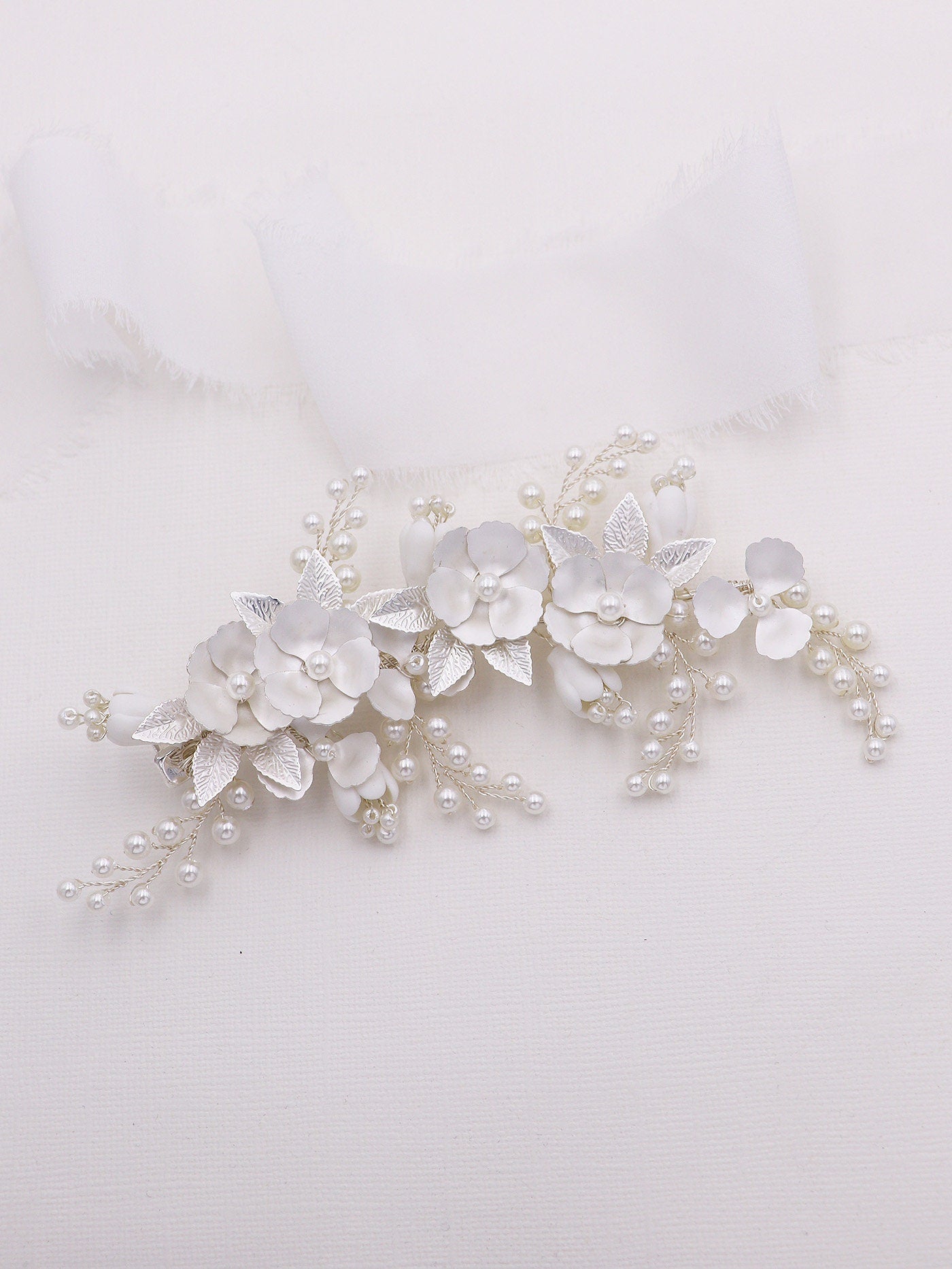 Penelope Flower Clip