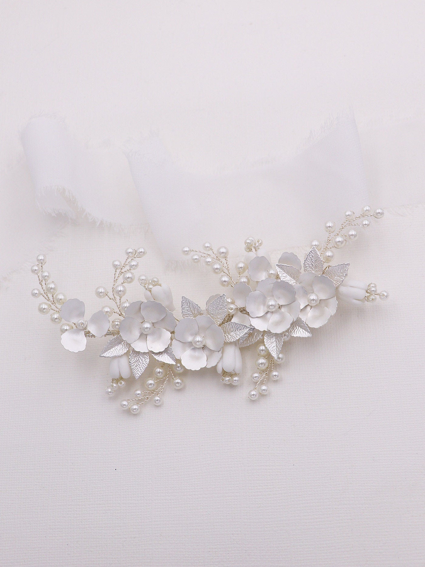 Penelope Flower Clip