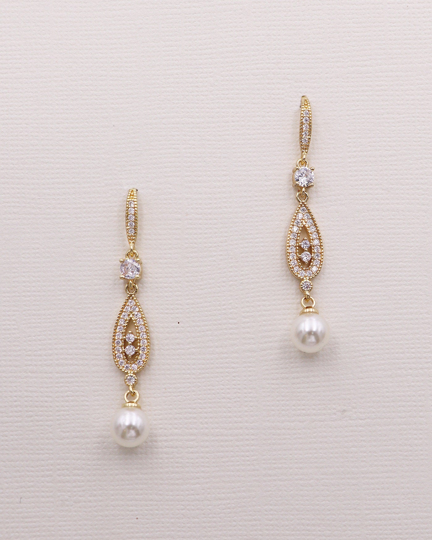 Chloe Necklace and Earrings Set