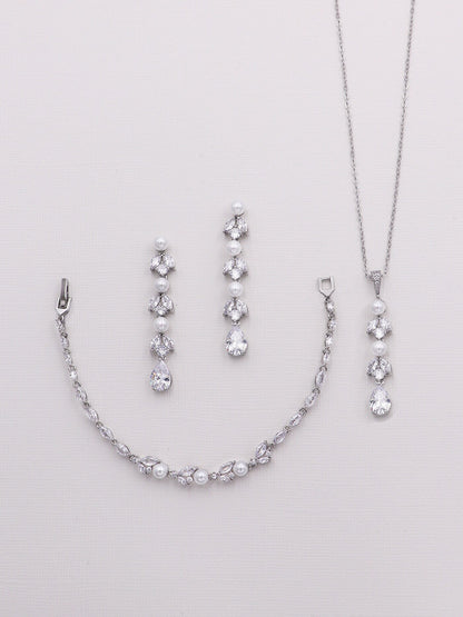 Sheila Pearl Jewelry Set